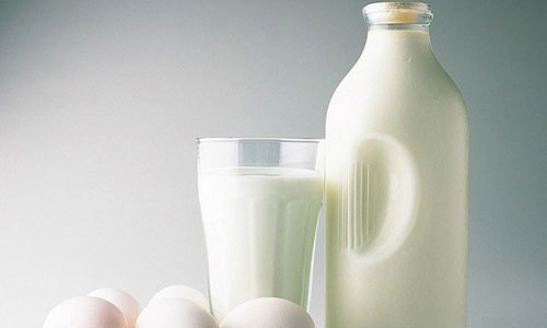Beneficios de tomar leche